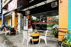 OYO 90460 Hotel Kl2f Rest & Go