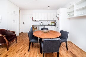 Apartment FL8