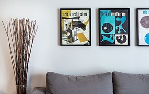 UPSTREET Modern Downtown Flat -Acropolis