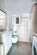 UPSTREET Modern Downtown Flat -Acropolis