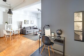 UPSTREET Modern Downtown Flat -Acropolis