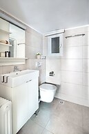 UPSTREET Modern Downtown Flat -Acropolis