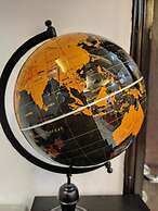 A sleepy Fox - Hostel