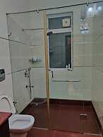 A sleepy Fox - Hostel