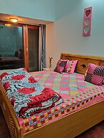 A sleepy Fox - Hostel