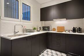 UPSTREET Bright Flat near Acropolis