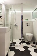 UPSTREET Bright Flat near Acropolis