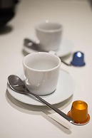 UPSTREET Bright Flat near Acropolis