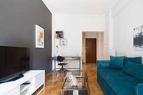 UPSTREET Bright Flat near Acropolis