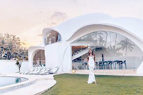 Beachfront Villa The Cloud