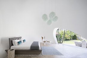 Beachfront Villa The Cloud