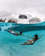 Beachfront Villa The Cloud