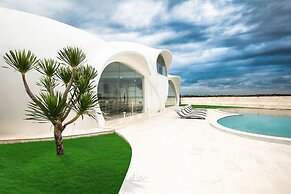 Beachfront Villa The Cloud