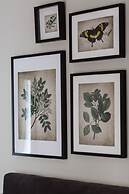 UPSTREET Chic Flat in the Heart of Athens