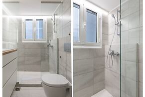 UPSTREET Chic Flat in the Heart of Athens