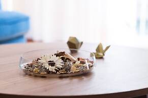 UPSTREET Chic Flat in the Heart of Athens