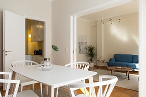 UPSTREET Chic Flat in the Heart of Athens