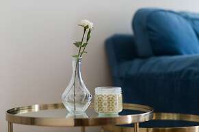 UPSTREET Chic Flat in the Heart of Athens