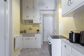 UPSTREET Chic Flat in the Heart of Athens