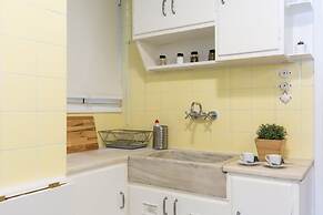 UPSTREET Chic Flat in the Heart of Athens