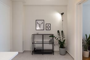 UPSTREET Modern Flat next to the USA Embassy