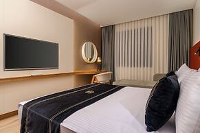 Best Western Premier Hidden Hills Hotel