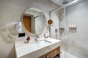 Best Western Premier Hidden Hills Hotel