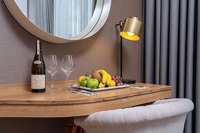 Best Western Premier Hidden Hills Hotel