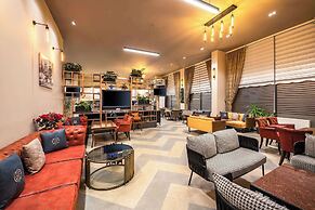 Best Western Premier Hidden Hills Hotel