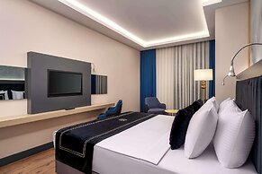 Best Western Premier Hidden Hills Hotel