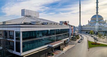 Best Western Premier Hidden Hills Hotel