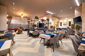 Best Western Premier Hidden Hills Hotel