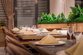 Best Western Premier Hidden Hills Hotel