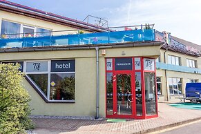 TIF hotel & restaurant