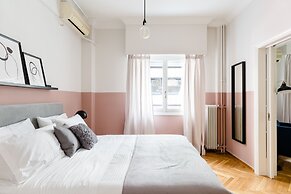 UPSTREET Acropolis Heart Apartments