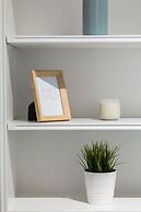 UPSTREET Acropolis Heart Apartments