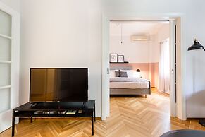 UPSTREET Acropolis Heart Apartments