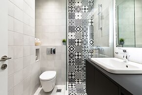 UPSTREET Acropolis Heart Apartments