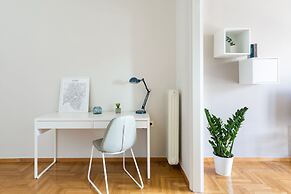 UPSTREET Urban Chic 1BD Apartment- Hilton area