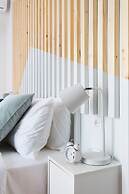 UPSTREET Acropolis Core Bright Modern Apt