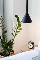 UPSTREET Luxury Apartments in Plaka