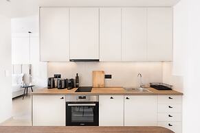 UPSTREET Luxury Apartments in Plaka