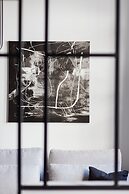 UPSTREET Luxury Apartments in Plaka