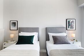 UPSTREET Minimal 2BD Apt-Lycabettus view