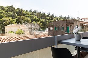 UPSTREET Adorable 2 Bedroom Apartment near Kallimarmaro Stadium