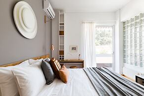 UPSTREET Adorable 2 Bedroom Apartment near Kallimarmaro Stadium