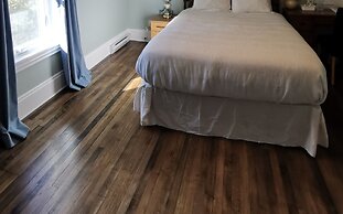 By The River Bed&breakfast