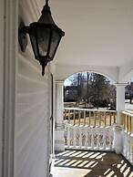 By The River Bed&breakfast