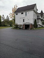 By The River Bed&breakfast