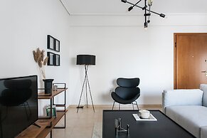 UPSTREET Superb & Comfy 2 BD Apt-Marousi